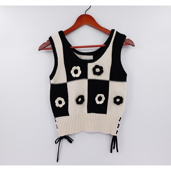 INDUSTRY Vest Top Womens XS Cream Checkered Floral Crochet Mod Americana Artsy - Picture 1 of 14